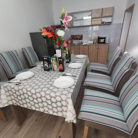 Family Apartman Kornić Kültér fotó