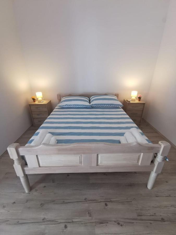 Family Apartman Kornić Kültér fotó