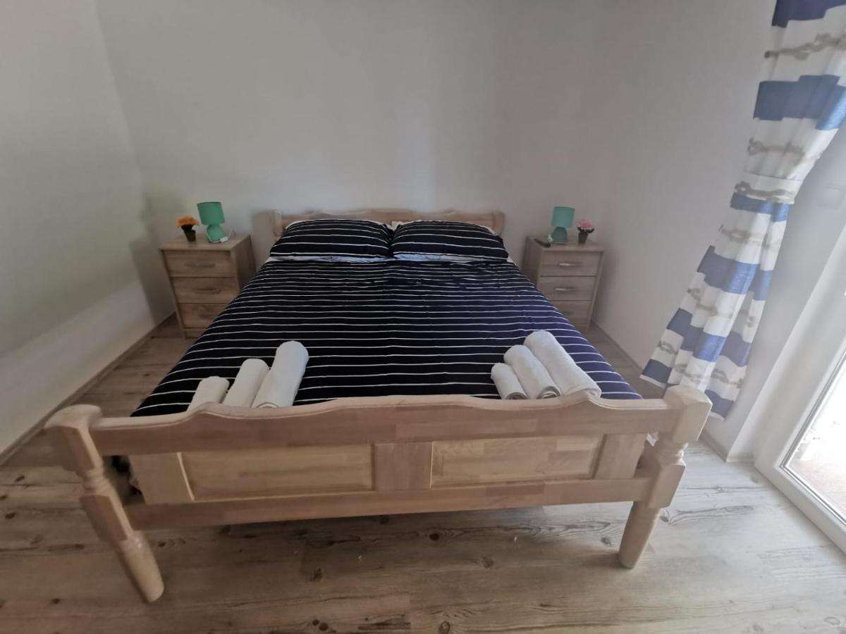 Family Apartman Kornić Kültér fotó