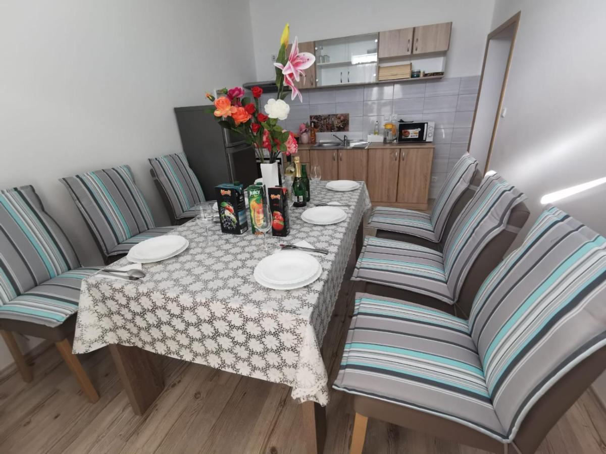 Family Apartman Kornić Kültér fotó